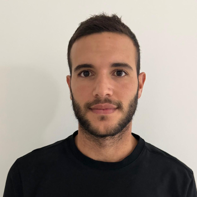 אברהים גגות רעפים פרגולות ודקים