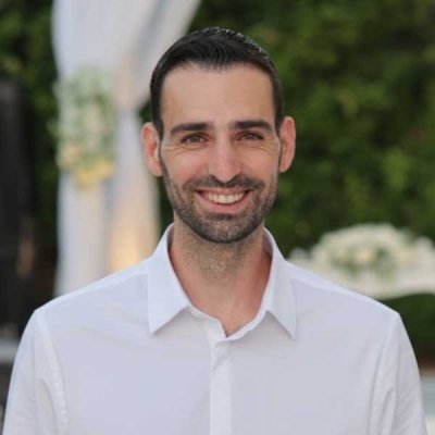 דביר בזנק