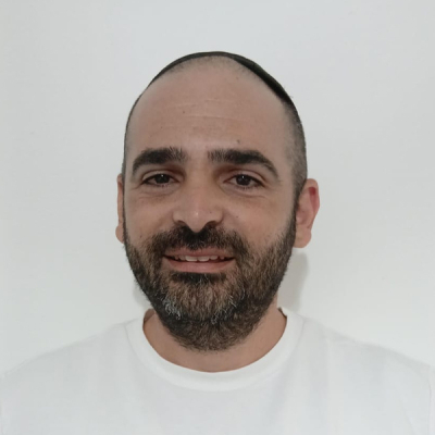 מנעולן מאומן