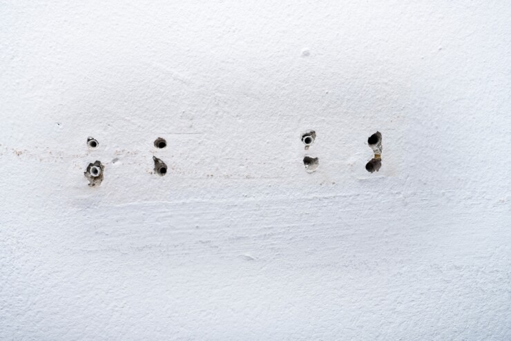 חורים של דיבלים