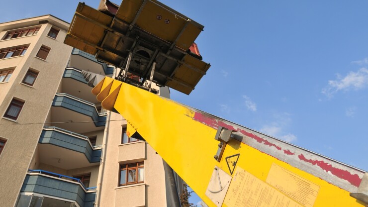 הובלה עם מנוף