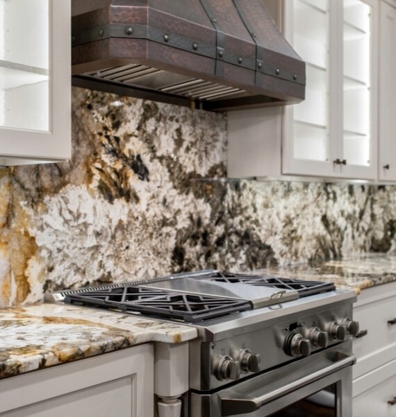 הרולס רויס של המשטחים: הכל על שיש גרניט טבעי למטבח