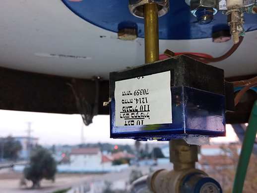 רכיב התרמוסטט בדוד השמש (ליאור נפש) רכיב התרמוסטט בדוד השמש (ליאור נפש)