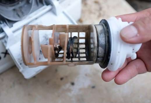 הצטברות לכלוך בתוך פילטר המכונה הצטברות לכלוך בתוך פילטר המכונה