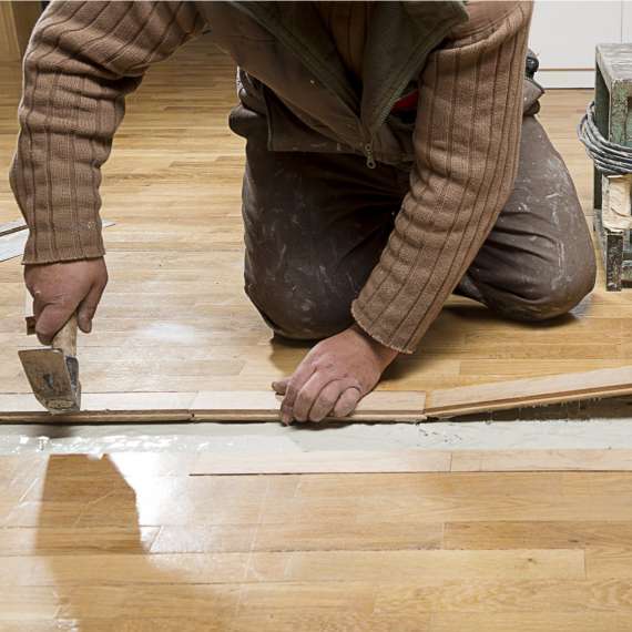 רטיבות מתחת לרצפה: כך תתנהלו