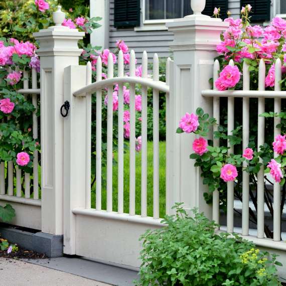 רגל פה רגל שם: כל מה שצריך לדעת על הגדר בחצר שלכם