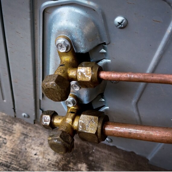 המדריך לתיקון דליפת גז מהמקרר