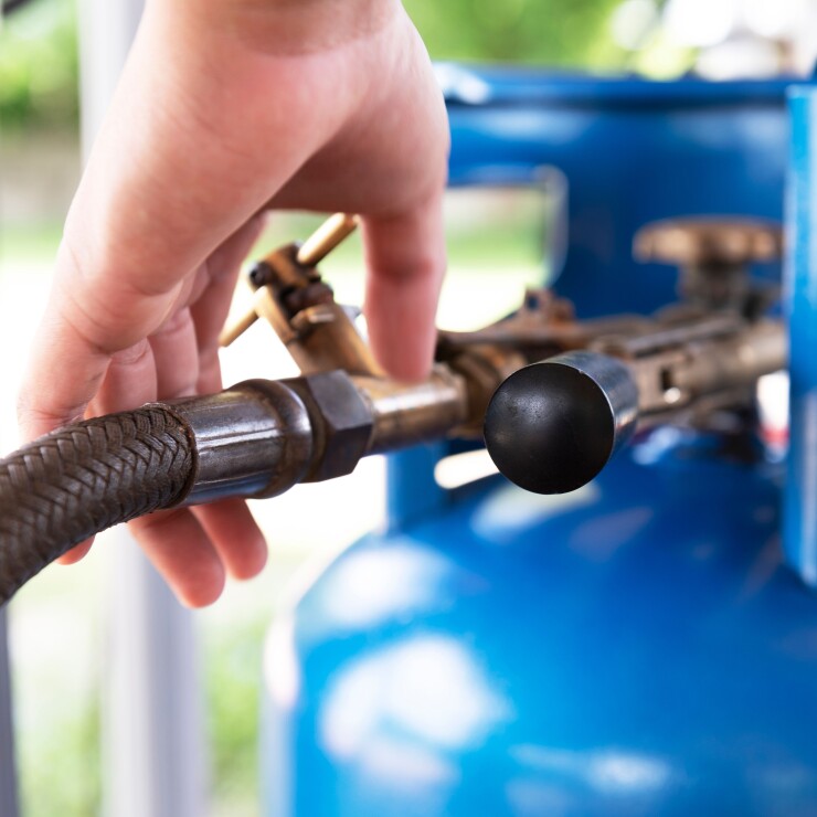 צובר גז או בלון גז: כך תבחרו את פתרון הגז המתאים לכם ביותר