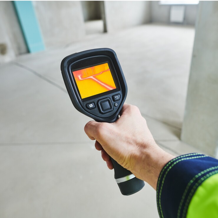 איך לבחור מאתר נזילות: המדריך המלא לבית יבש