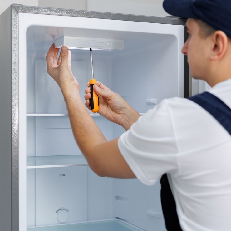 באילו מקרים משתלם לתקן את המקרר? בדקנו