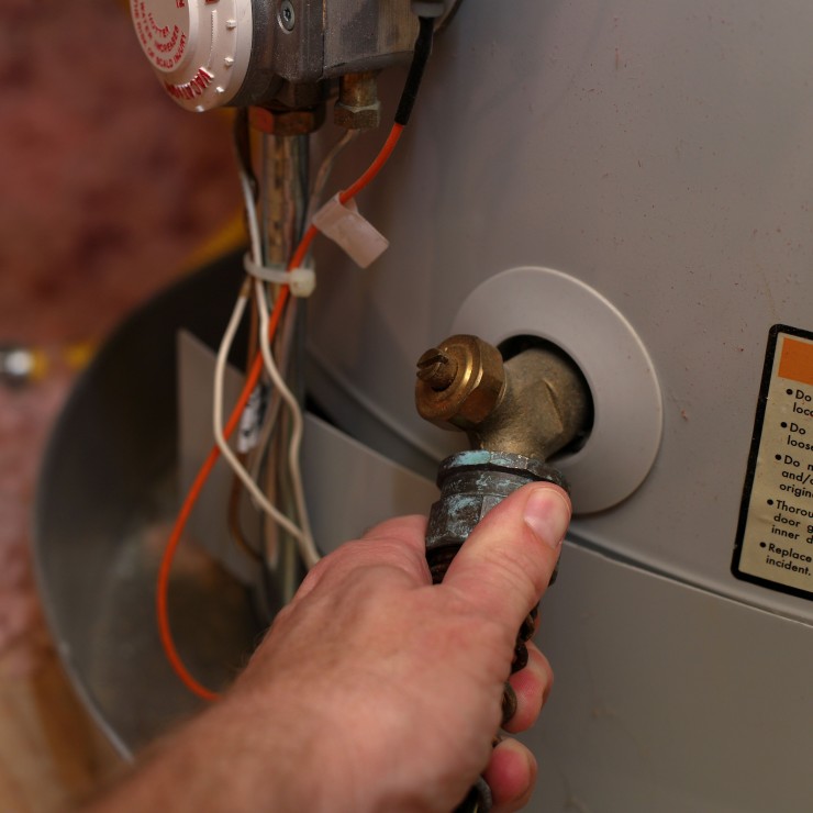 כך תוכלו לזהות בעצמכם תקלה בדוד השמש