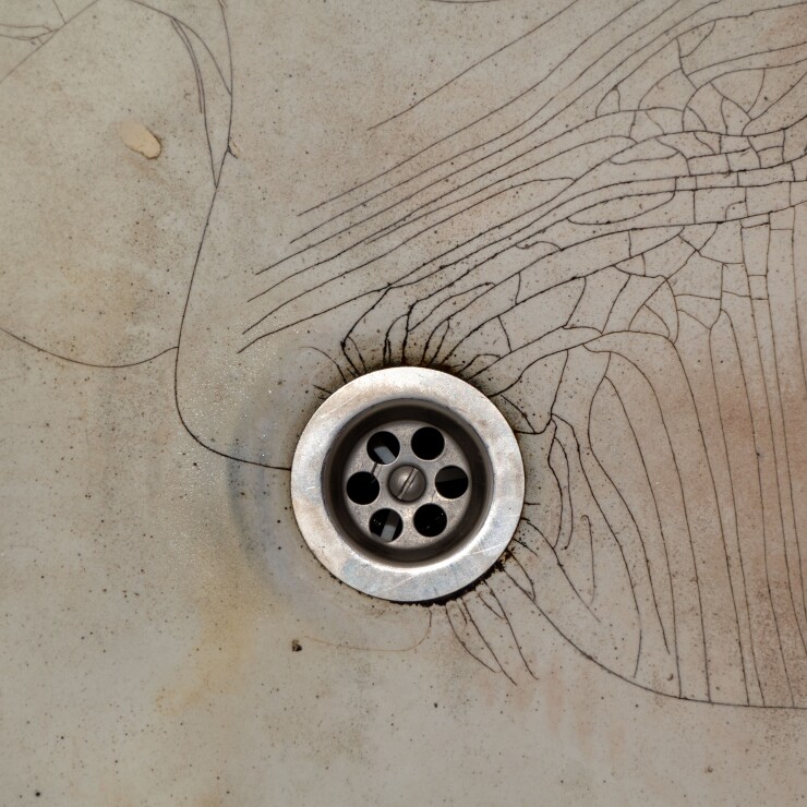 מצילים את הכיור: הכל על תיקון סדקים בכיור באמצעות הנדימן 