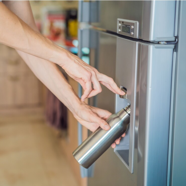 החלפת בר מים למקרר: כל מה שצריך לדעת