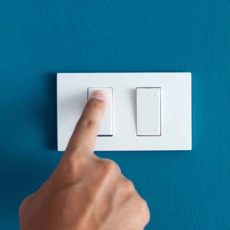 בטיחות לפני הכל: המדריך המקיף על פיצול נקודות חשמל