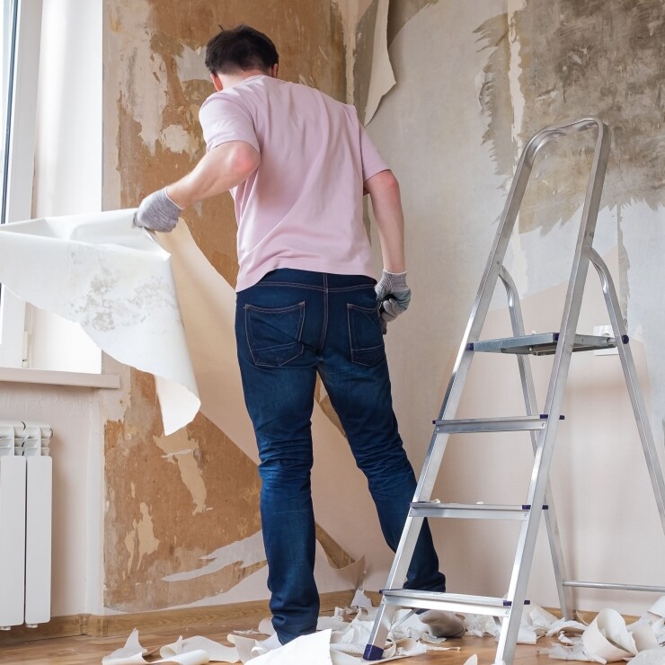 נפטרים מהטפט: הכל על הסרת הטפט מהקיר