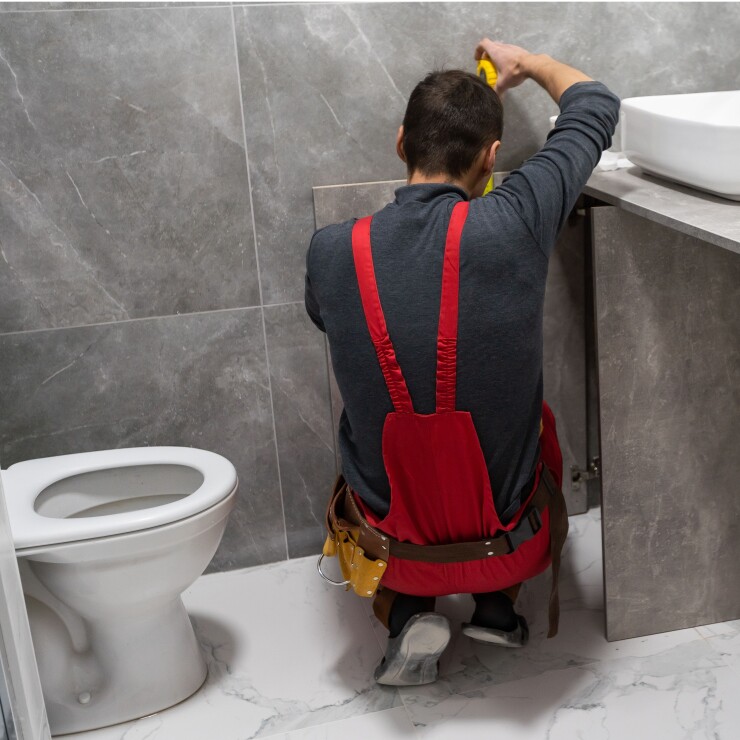 שיפוץ שירותים: מה כוללת העבודה ומהן העלויות?