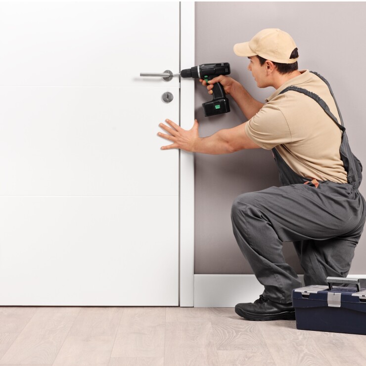 הדלת שתקנה לכם ביטחון מלא: כל מה שחשוב לדעת על התקנת דלת ממ"ד