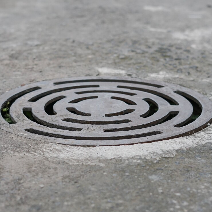 ריח של ביוב במקלחת: מהם הגורמים ואיך מתמודדים?